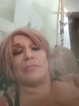 deedeedoll82222 – webcam-show