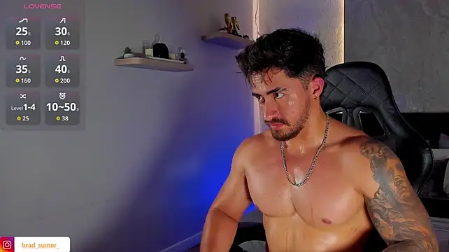 Brad_Summer Live XXX Chat