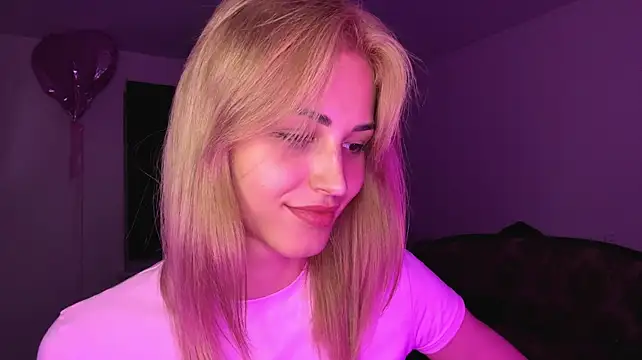 neweva_ Live XXX-Chat