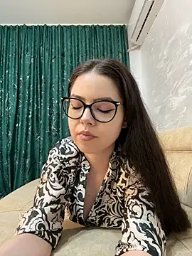 KaylaLewyss' Live XXX Chat