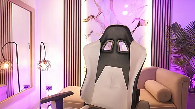 KataJenner's Live XXX Chat