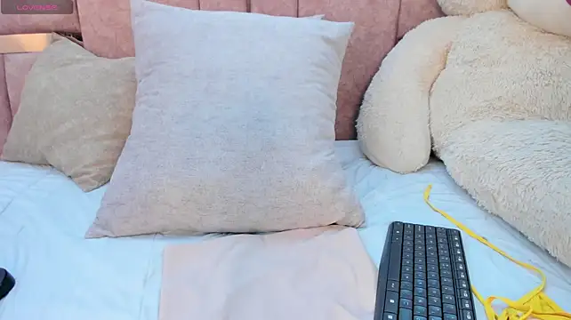bonnie_cuttee XXX чат на живо