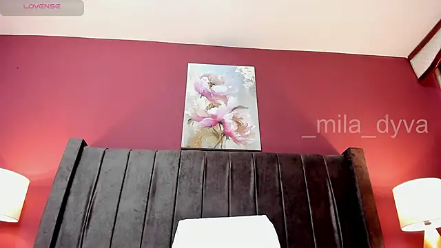 _MiLa_Dyva's Live XXX Chat