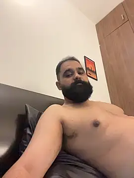 ThatBeardDude Adlı Modelin Canlı XXX Sohbeti