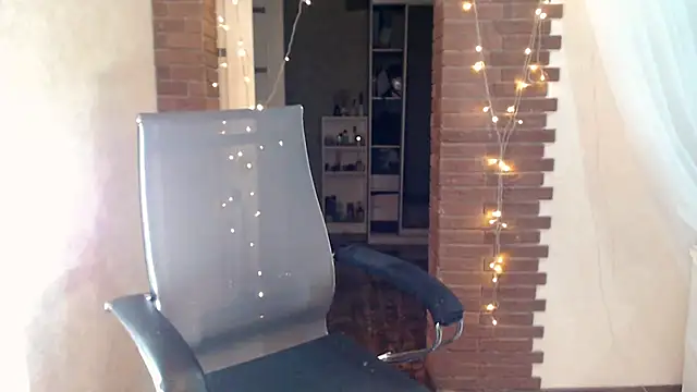 Chat XXX en directo de ms_kelarini