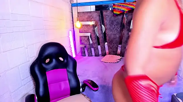 Chat XXX en directo de EmmyTorner
