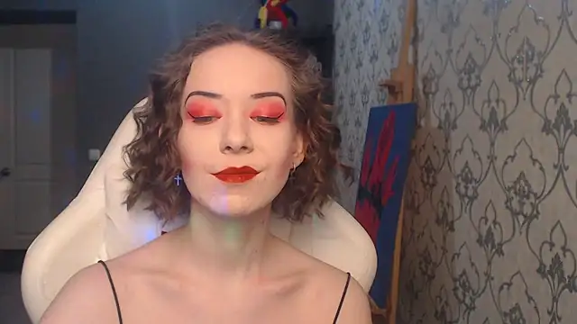 צ'אט XXX בשידור חי של FascinatingEyess