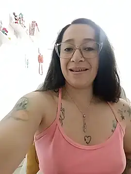 emilypoppy3's Live XXX Chat