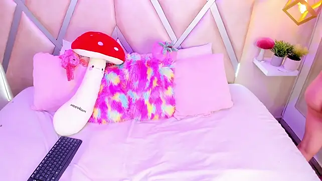 LilithRyder Adlı Modelin Canlı XXX Sohbeti