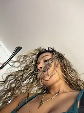 collins_megan96n Webbikameraesitys
