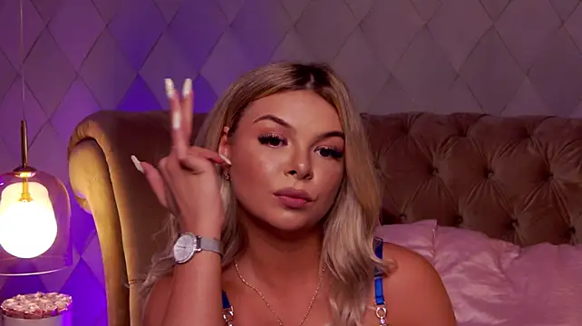 KimmBliss Live XXX Chat