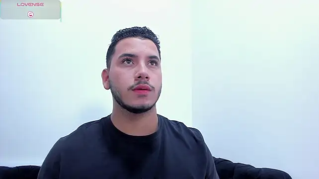 Chat XXX Live Axel_grey_