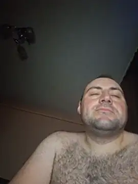 StrictBobby élő XXX-chatje