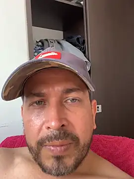 Chat +18 de JX7NOVA ao vivo