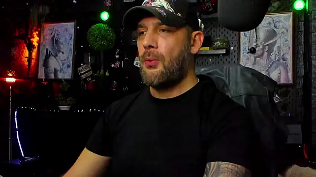 LexHardy Chat XXX in diretta