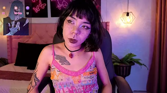 צ'אט XXX בשידור חי של dark__nymph