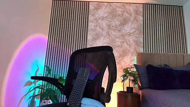 צ'אט XXX בשידור חי של JuliRamirez