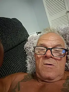 gymrat61 Live XXX-Chat