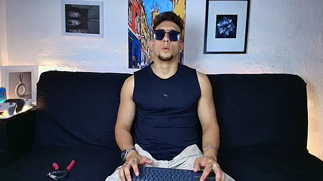 Chat XXX ao vivo de SR_EMILIOCUM