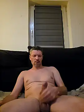 tomek84's Live XXX Chat