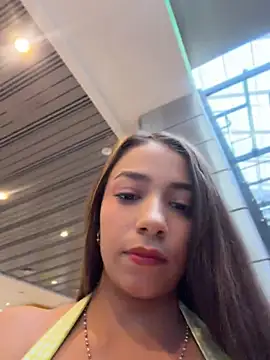 Chat +18 de Hall_16 ao vivo