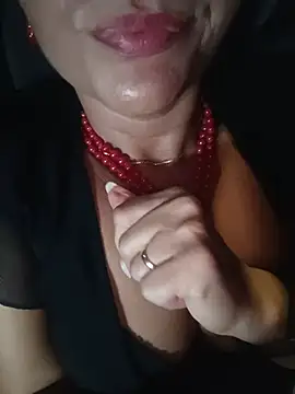 Sexyhousewife1975's Webcam Show
