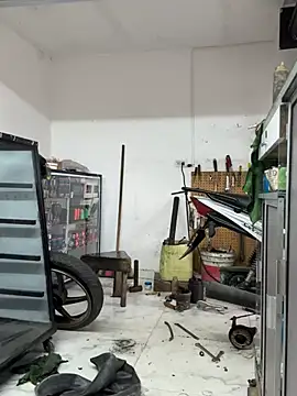 Paul22cm-'s Live XXX Chat