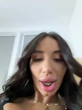 BlueEyes_BB Chat XXX live