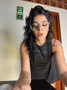 ArieliciousXXX's Live XXX Chat