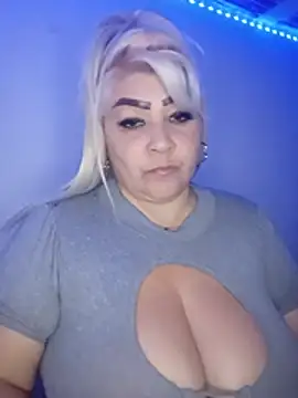 BonniAdams Adlı Modelin Canlı XXX Sohbeti