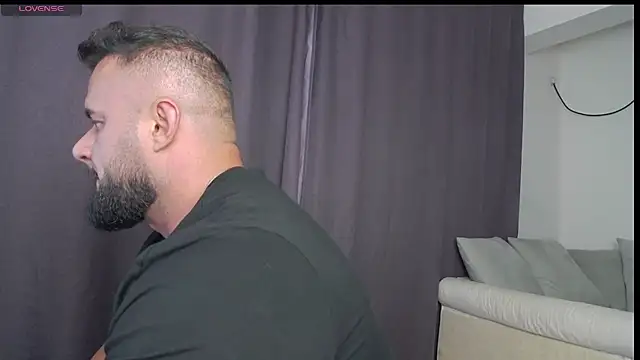 RickyMiami1 现场XXX聊天