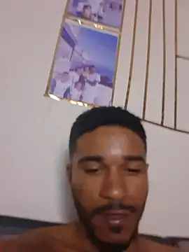Chat XXX ao vivo de roariel