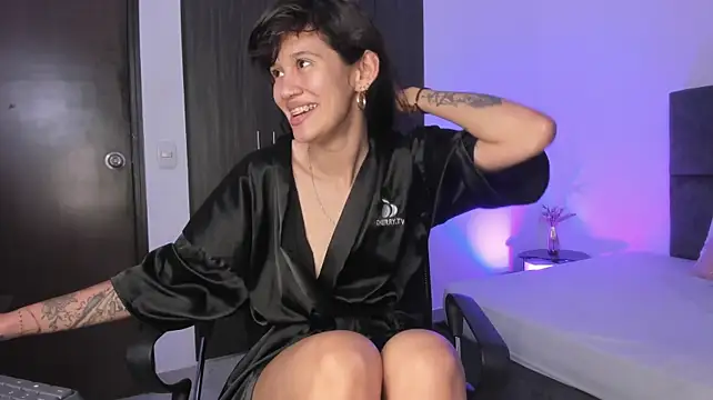 AmberMuse_ Chat XXX in diretta