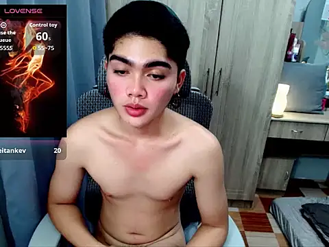 Živý XXX chat ItsKenny