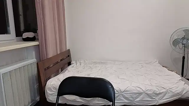 _Mikky_lil_ XXX чат на живо