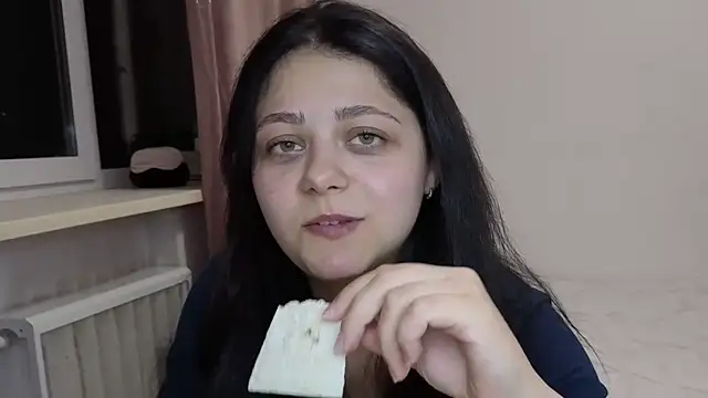 Živý XXX chat _Mikky_lil_
