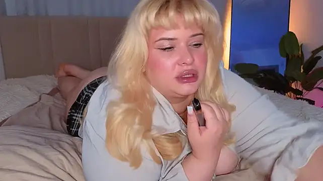 EllsaJean_ XXX чат на живо