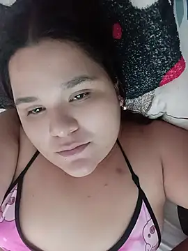 Tatis_bigboobs21 Adlı Modelin Canlı XXX Sohbeti