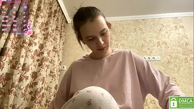 CeyaLier's Live XXX Chat