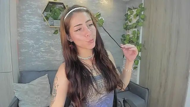 Chat XXX en directo de Mhelanny2