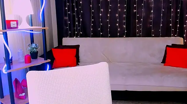 ChristinaConteeree Chat XXX live