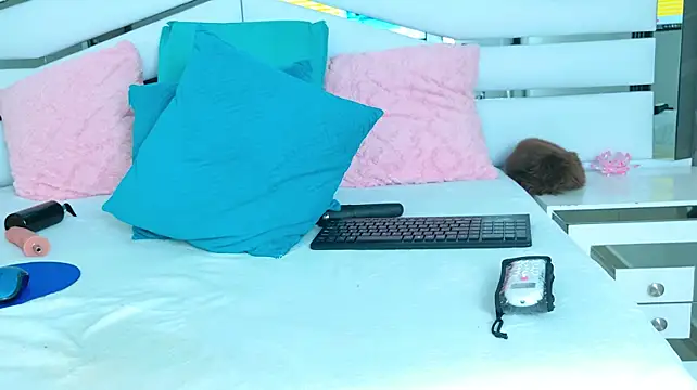 SabrinnaTaylor Chat XXX in diretta