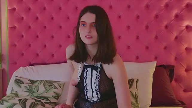 Ruby_de_Cherry XXX чат на живо