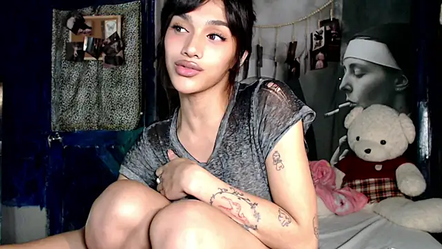 itsmekarinaaa élő XXX-chatje
