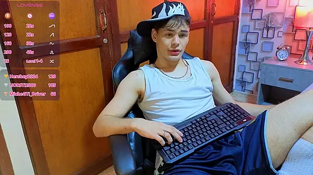 Chat XXX en directo de LoganSteel_