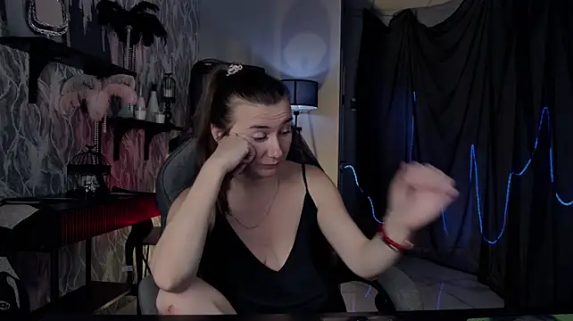 Golden_Dragon Chat XXX live