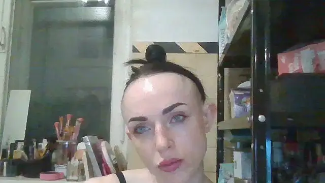 Trinsy_Love's Live XXX Chat