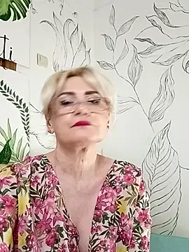 Catty_Lady: онлайн-секс-чат