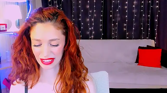 ChristinaConteeree Chat XXX live