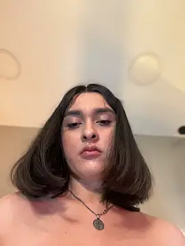 دردشة MiahWindsor الجنسية المباشرة